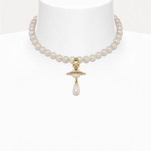 Authentic Vivienne Westwood 
ONE ROW PEARL DROP CHOKER